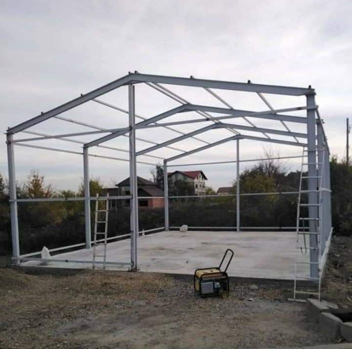 Vând hală metalică 10x25 din profile IPE