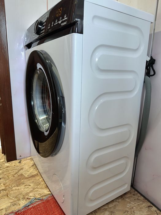 Продам машинку стиральную