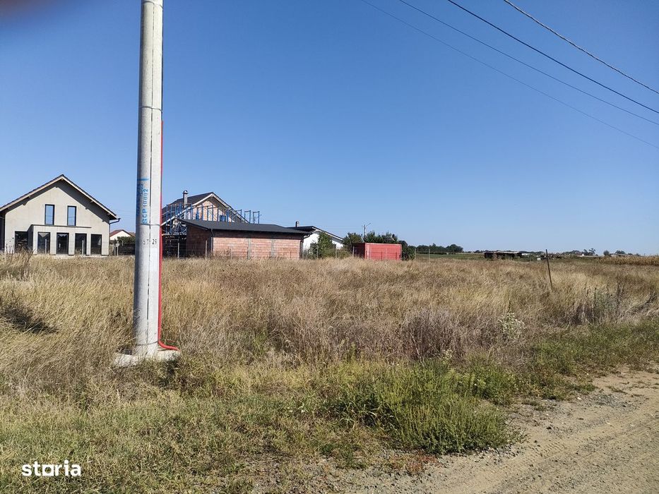 Teren de vânzare 500mp în oraș, acces ușor