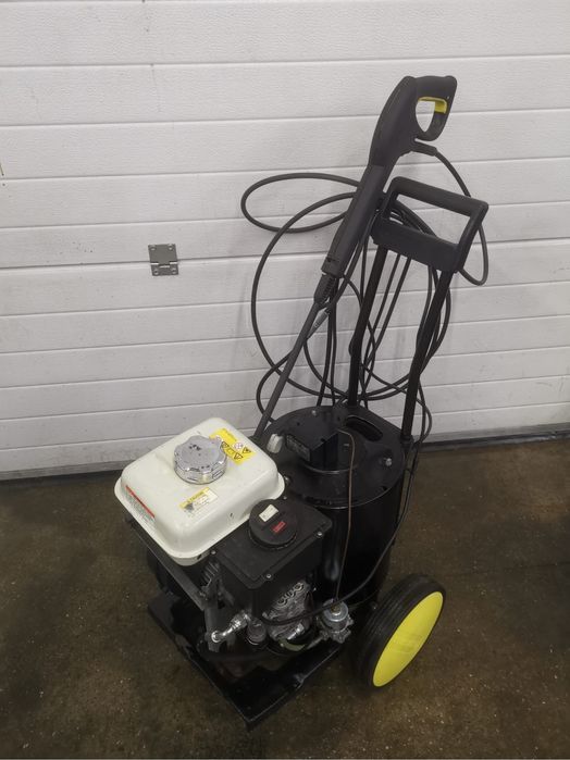 Karcher 855HS aparat de spălat cu presiune apă caldă