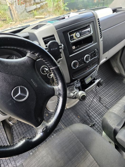 Vând Mercedes sprinter 316 frigorifică