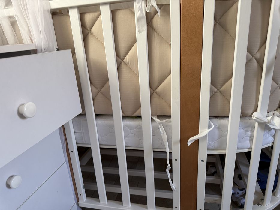 Продам манеж новый,