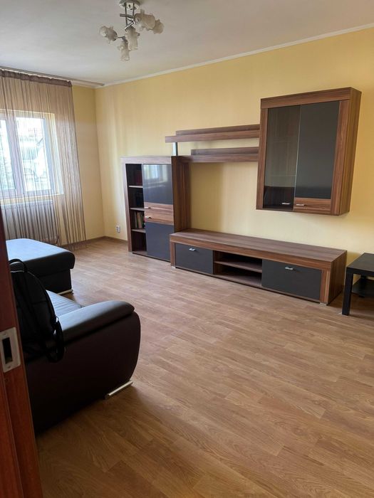 apartament 3 camere ultracentral Dragasani