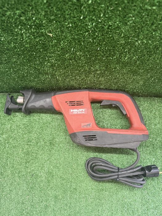 Саблен трион с регулаж на оборотите Hilti WSR 900-PE