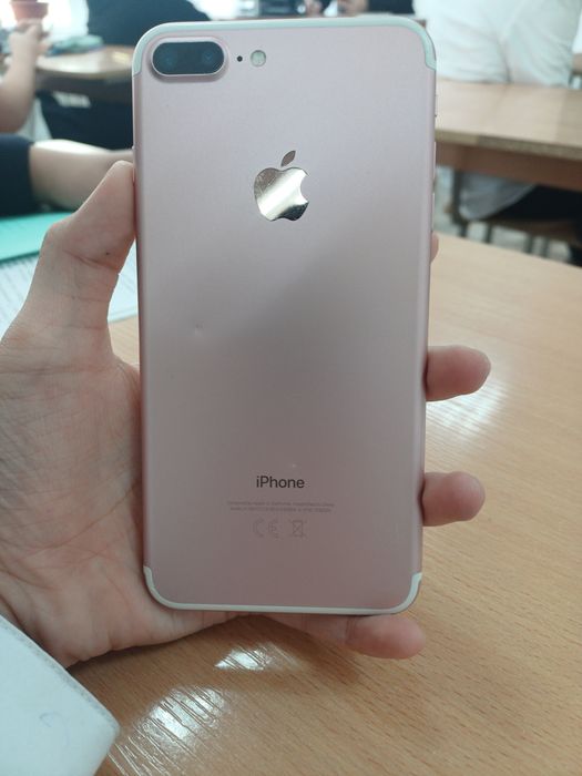 Обменяю iphone 7+ 128гб