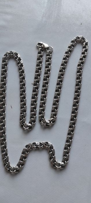 Продам серебряную цепочку