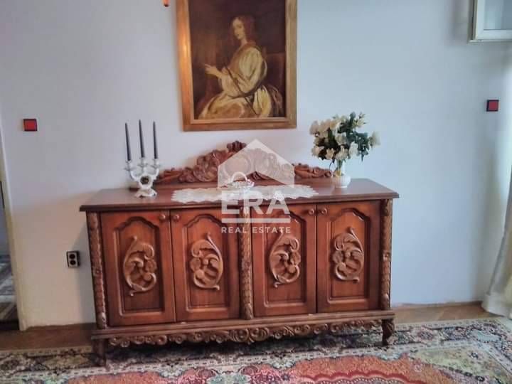 Дава се под наем Четиристаен апартамент в Варна, Център - 105 кв.м за 700 € - Снимка #4