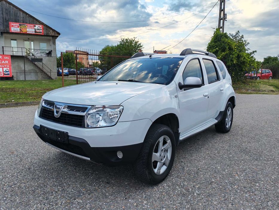 Dacia Duster 1.6 benzină, 105 CP, Climă, Euro 5