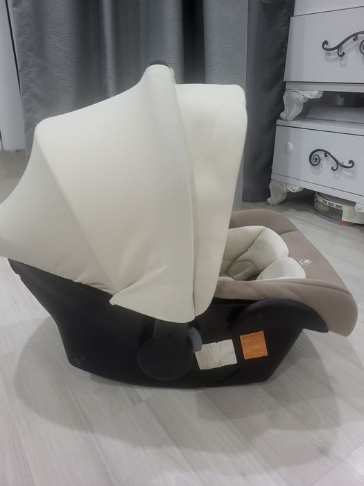 Автокресло для новорожденных