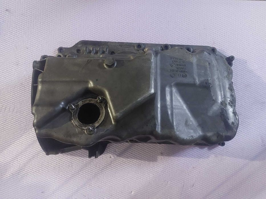 Baie de ulei BMW F07 F10 F11 F20 F21 F30 N47 2.0 Diesel Cod 7812360