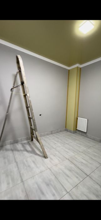 нотурар бино сотилади (магазин  офес кафе цех ) 3 метир йулгача масофа