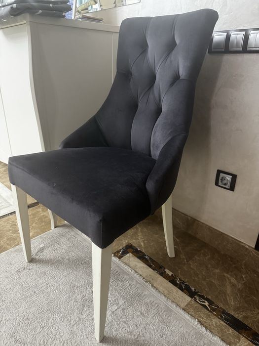 Стол обеденный со стульями