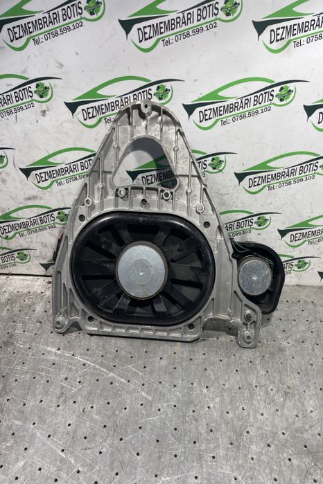 Subwoofer auto A204 820 57 02 Mercedes-Benz CLA-Class C117