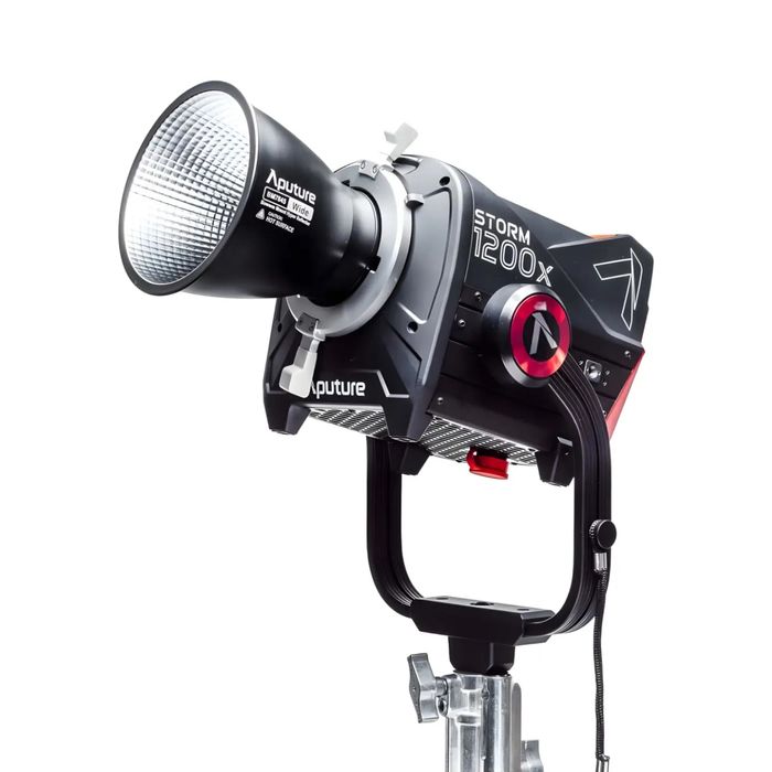 Aputure STORM 1200x Cinema LED Light