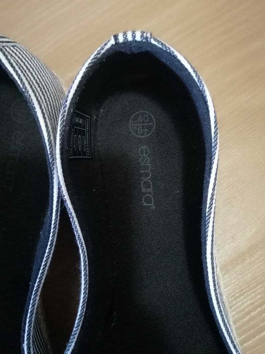 Продавам дамски еспадрини