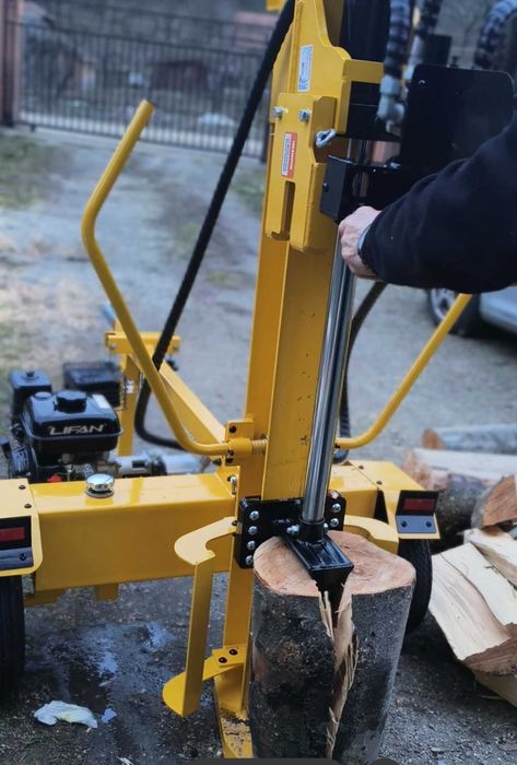 Gauri motoburghiu,imprejmuiri,spart lemne cu spargator profesional,etc