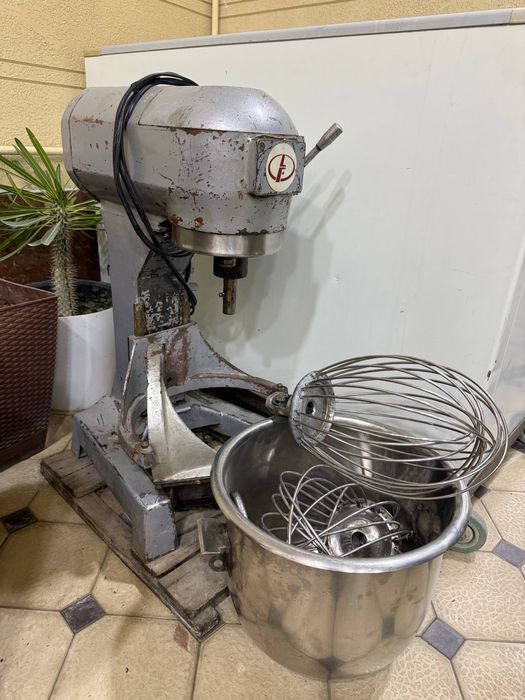 Миксер    б/у