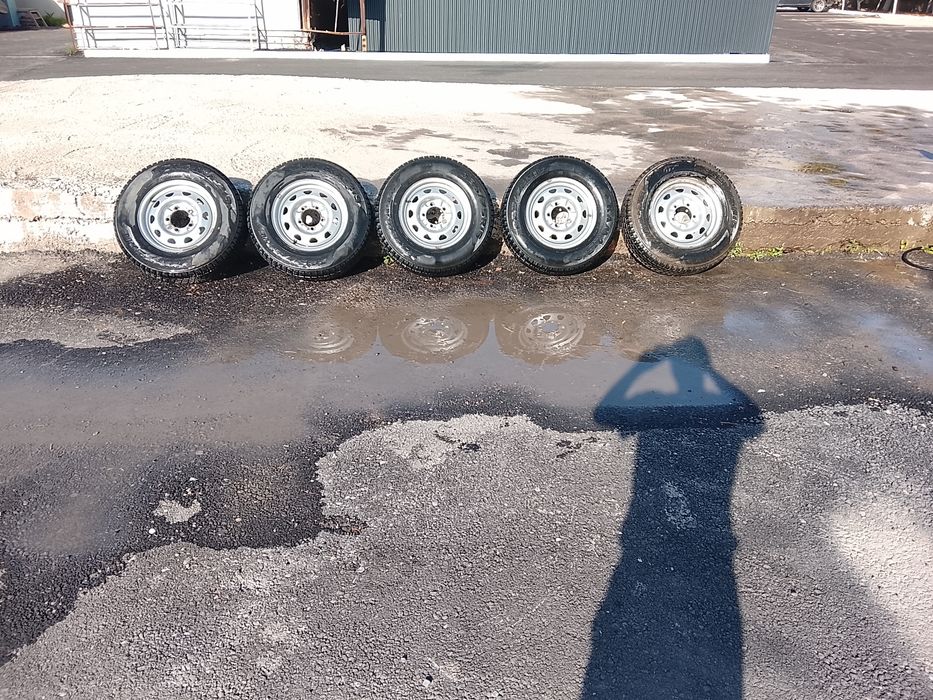 Диск с баллонам УАЗ