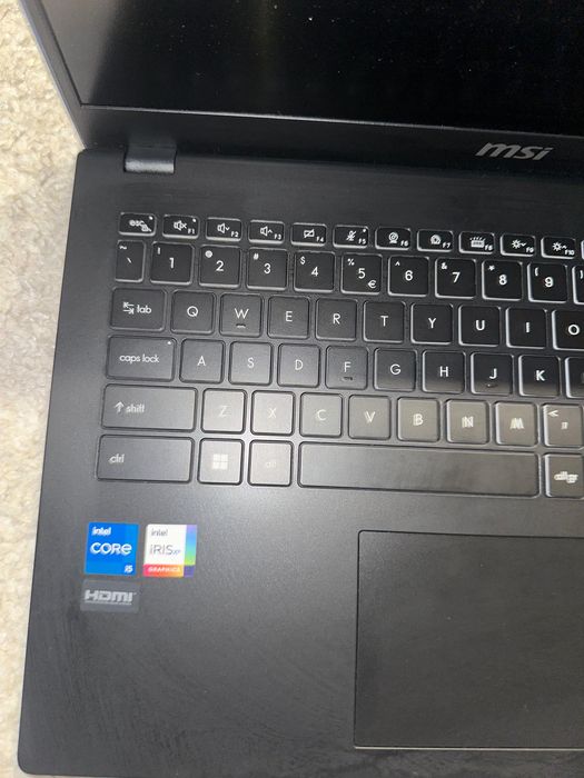 Лаптоп MSI Modern 15 B12MO