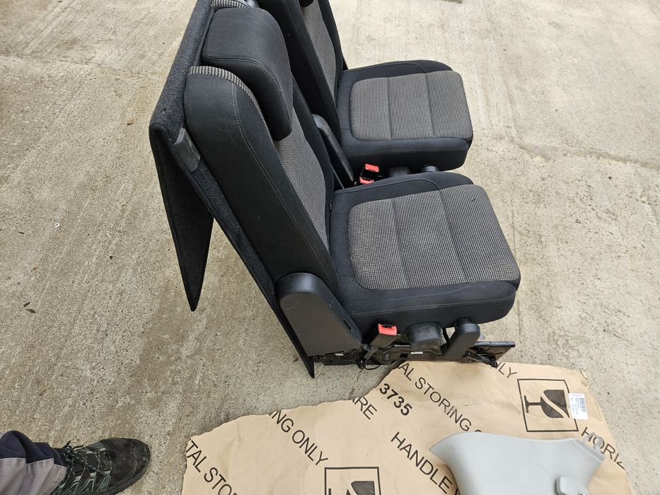 Scaune rândul 3 Sharan 7n 2011 - 2017  pt 7 locuri