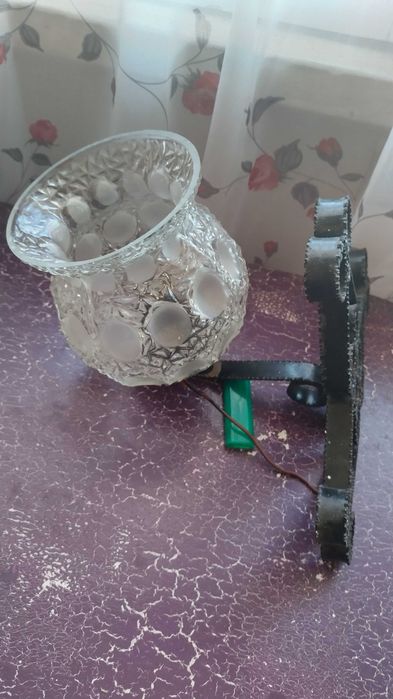 Старинен абажур декорация плетена кошница