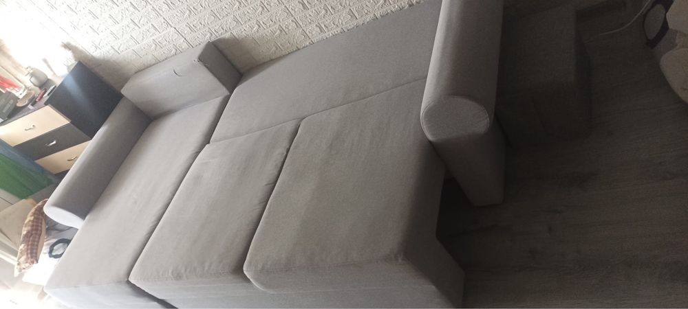 Vand coltar  sufragerie