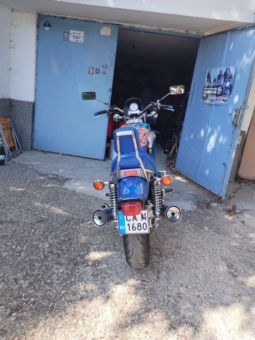 Мотоциклет Yamaha Vmax