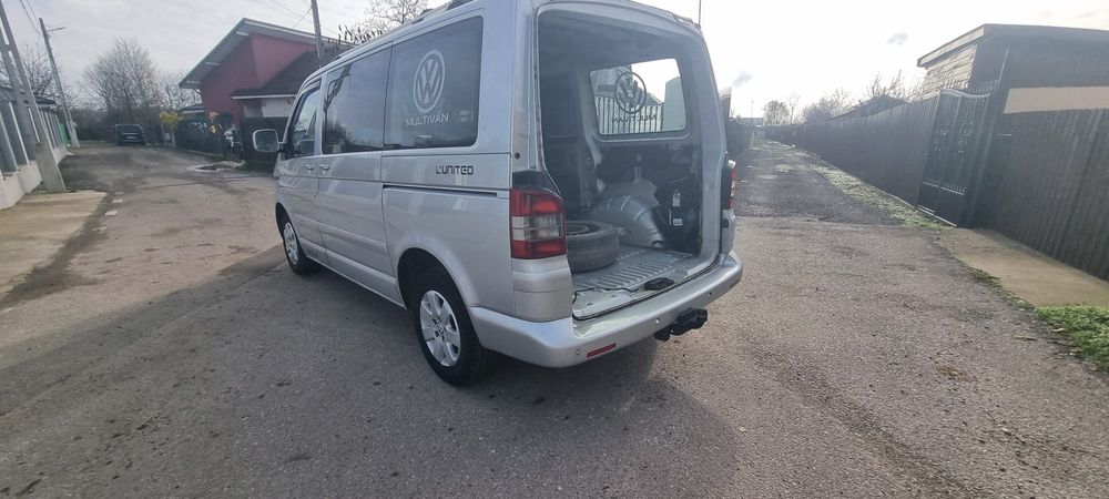Dezmembrez VW T5 Multivan 2.5 AXD