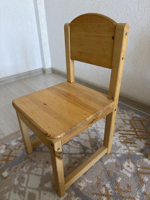 Стульчик детский деревянный