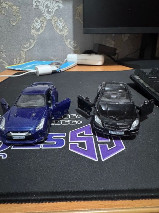 Игрушка модельная машина