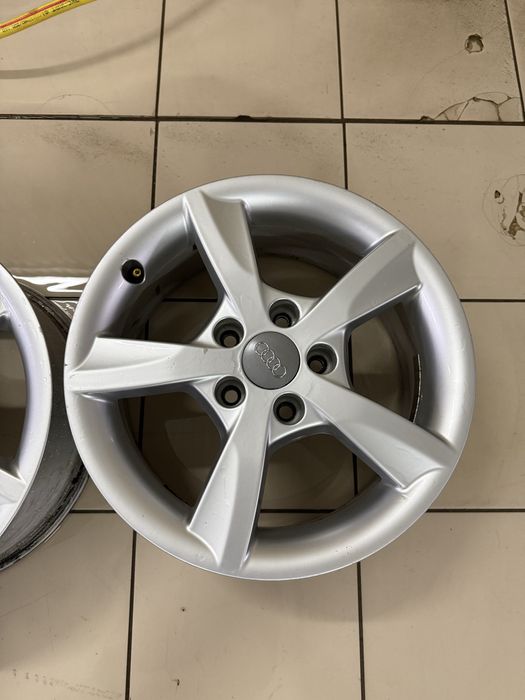 Продам диски R16 AUDI оригинал