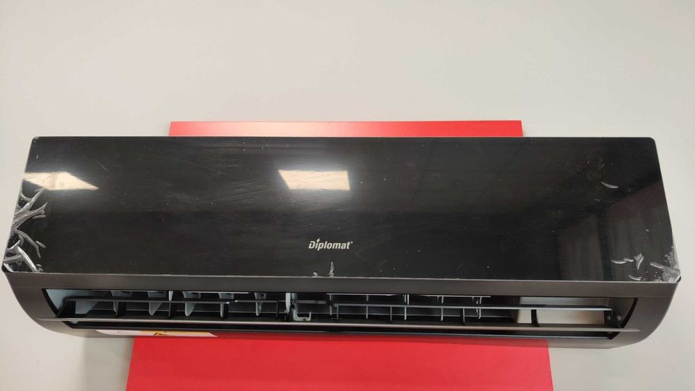 Чисто нови Инверторни Климатици Diplomat 12000 BTU!