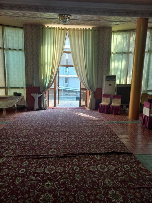 Konditor maxsulotlar,pishiriqlar pishirish xonalari, savdo shaxobchasi