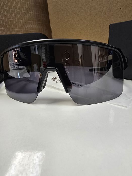 Ochelari Oakley Sutro Lite