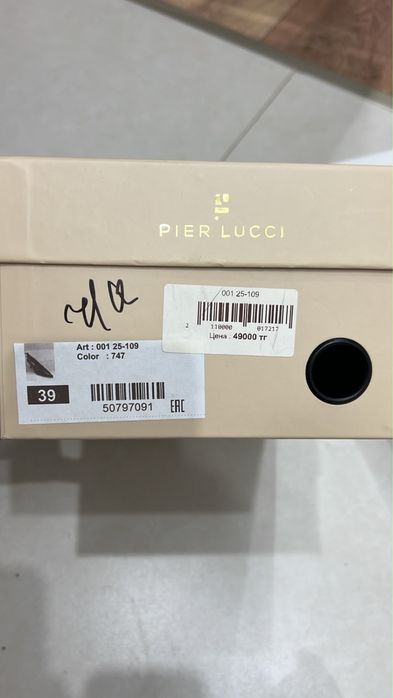 39размер новый PIER LUCCI