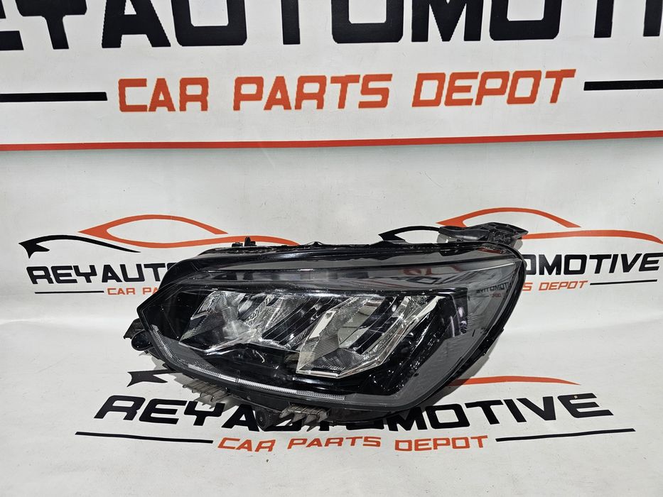 Far stanga led Peugeot 208 dupa 2019 cod 73313327