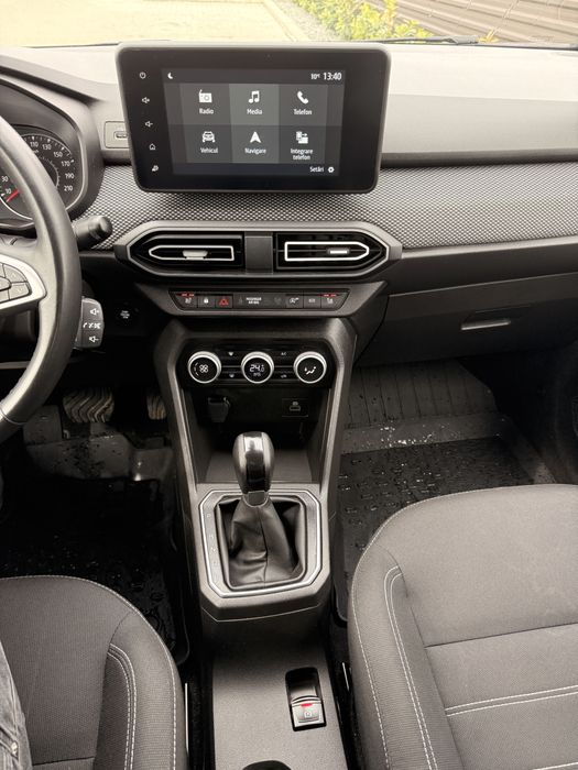 Dacia Logan Journey TCE 90 CVT, din 07.2024, in garantie, automata