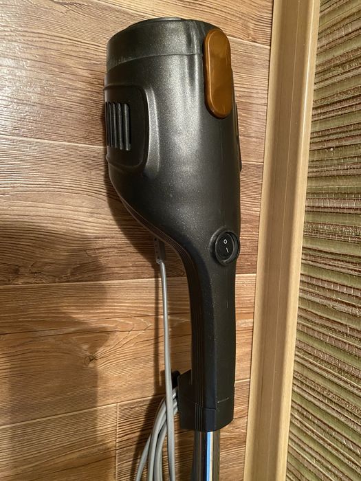 Пылесос  Derma компактный