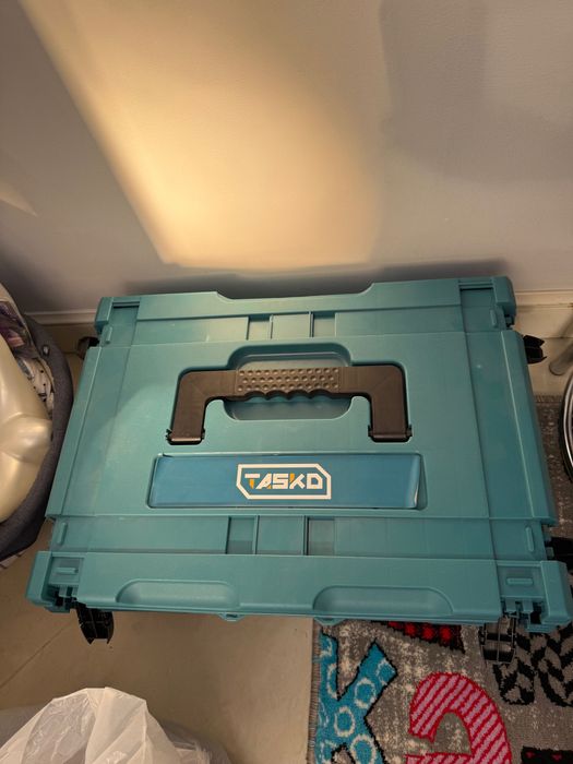 Продам набор инструментов