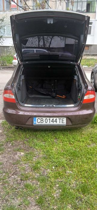 Шкода Супърб 2 в много добро състояние, всичко по колата е платено,