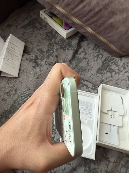 Iphone 15 (128 гб)