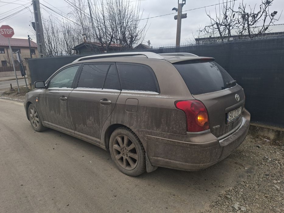 Toyota Avensis 2.0 D4D 5000 lei