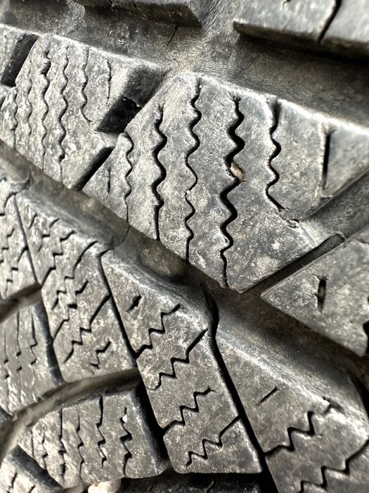 jante roti Mercedes w213  17" e class anvelope 225 55 17 Continental