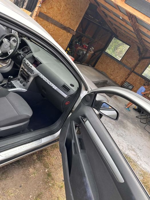OPEL Astra 0 — imagine 4