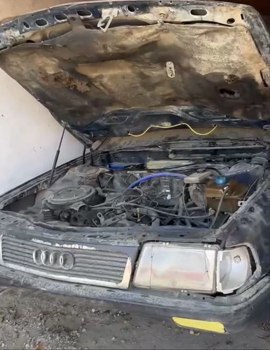 Синия Audi, для сельхоз работ