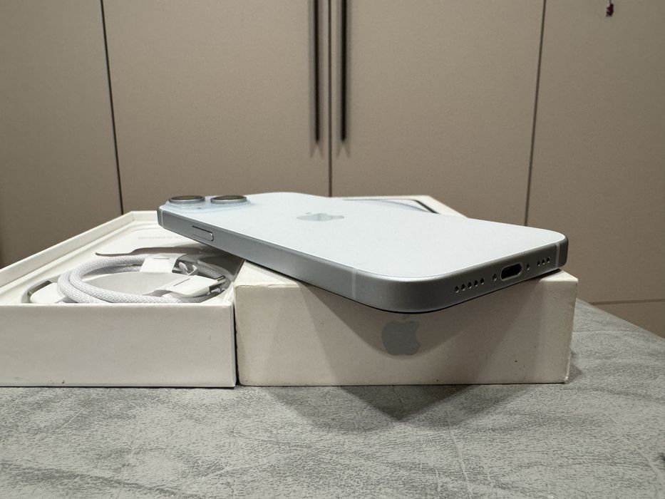 iPhone 15, в идеальном состоянии