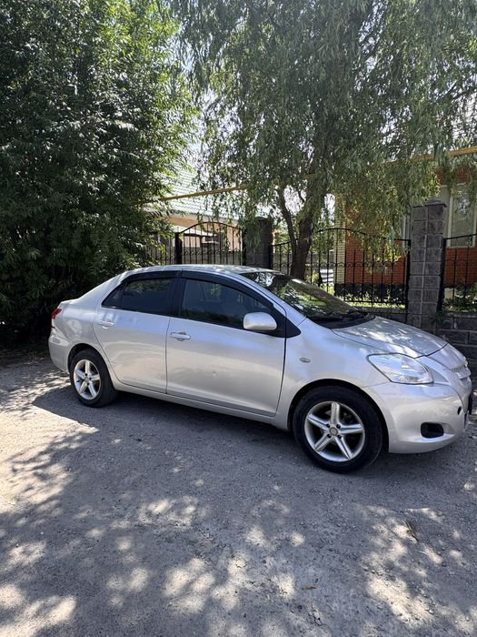 Toyota yaris 2008