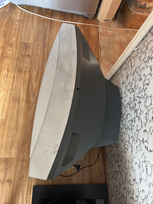 Продам телевизор LG