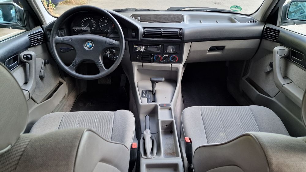 Bmw 525i E34 12 valve 1989 148000 km carte service