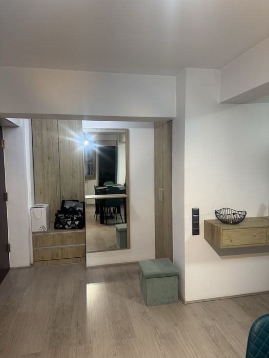 Inchiriere apartament vis a vis de Lotus
